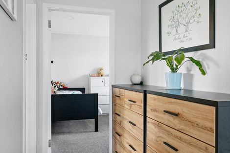 Photo of property in 69 Vogel Street, Cambridge, 3434