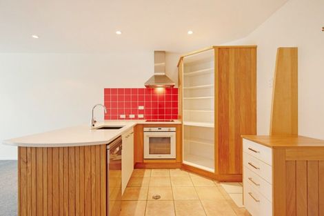 Photo of property in 3c/5 Kent Terrace, Mount Victoria, Wellington, 6011