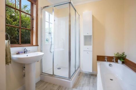 Photo of property in 113 Seaview Road, Paraparaumu Beach, Paraparaumu, 5032