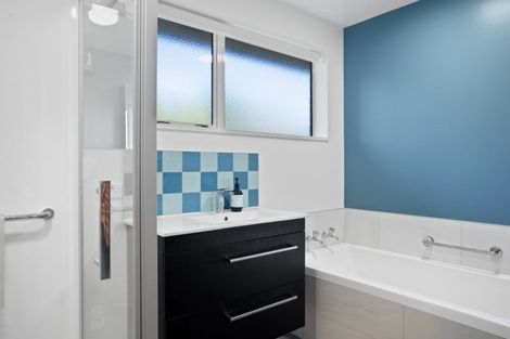 Photo of property in 2/27 Prossers Road, Saint Martins, Christchurch, 8022