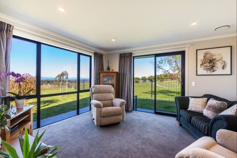 Photo of property in 48 Huka Heights Drive, Rangatira Park, Taupo, 3330