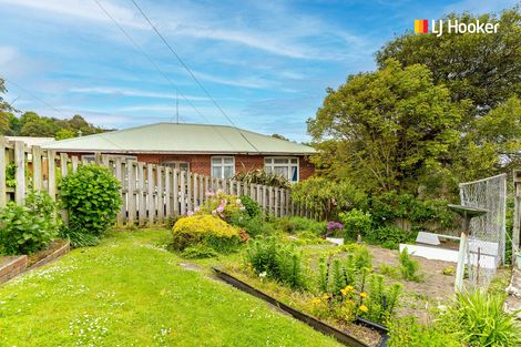Photo of property in 35 Glen Road, Mornington, Dunedin, 9011
