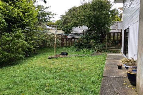 Photo of property in 15 Bancroft Terrace, Newlands, Wellington, 6037