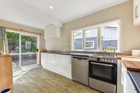 Photo of property in 41 Thompson Terrace, Toi Toi, Nelson, 7010
