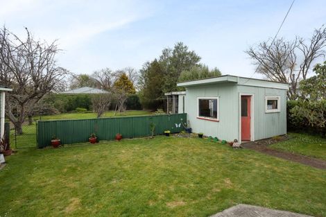 Photo of property in 50 Mcphee Street, Dannevirke, 4930