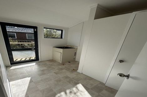 Photo of property in 50a Edmonton Road, Henderson, Auckland, 0612