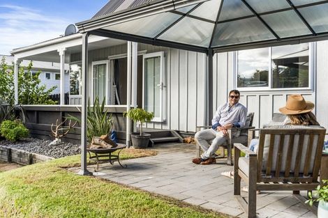 Photo of property in 75 Waitaha Road, Welcome Bay, Tauranga, 3112