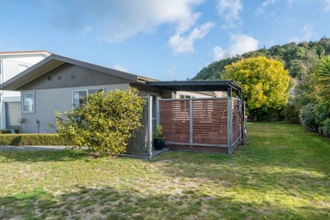 Photo of property in 7 Reeves Road, Acacia Bay, Taupo, 3330