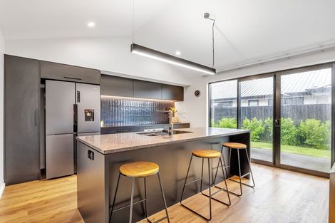 Photo of property in 5 Larissa Road, Halswell, Christchurch, 8025