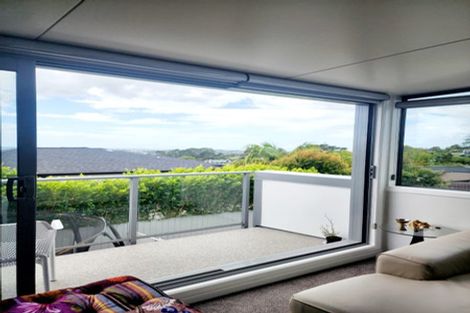 Photo of property in 63 Carlisle Road, Torbay, Auckland, 0630