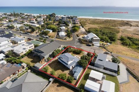 Photo of property in 1338 Papamoa Beach Road, Papamoa Beach, Papamoa, 3118