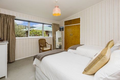 Photo of property in 11 Kiwi Street, Heretaunga, Upper Hutt, 5018