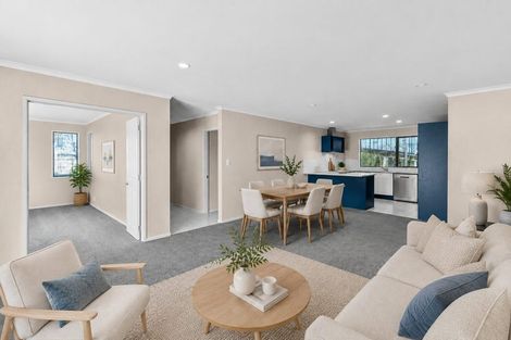 Photo of property in 100 George Deane Place, Greenhithe, Auckland, 0632