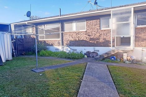 Photo of property in 1/1 Greenock Road, Ranui, Auckland, 0612