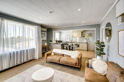 Photo of property in 4/8 Lee Road, Taradale, Napier, 4112