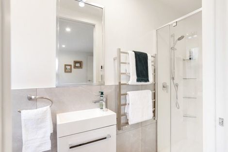 Photo of property in 1 Newhaven Terrace, Mairangi Bay, Auckland, 0630