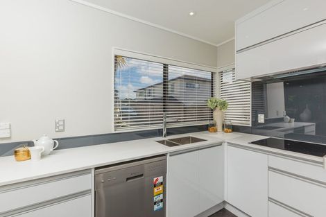 Photo of property in 2/1 Livingstone Street, Milford, Auckland, 0620