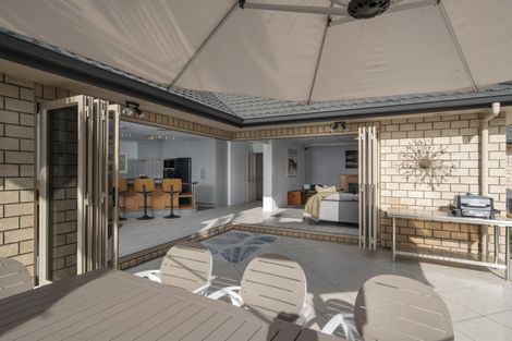 Photo of property in 22 Garvan Glen, Pyes Pa, Tauranga, 3112