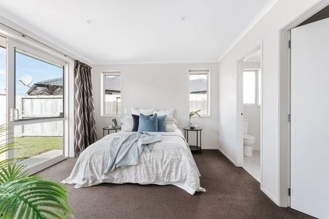 Photo of property in 7 Oka Street, Papamoa Beach, Papamoa, 3118