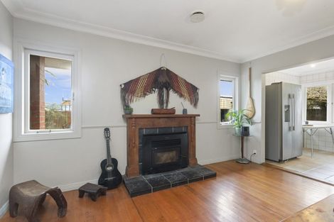 Photo of property in 17 Kervil Avenue, Te Atatu Peninsula, Auckland, 0610