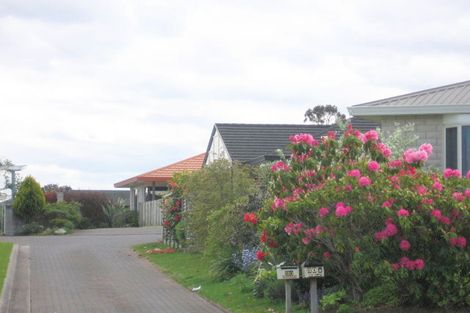 Photo of property in 1/30 Fairview Terrace, Waipahihi, Taupo, 3330