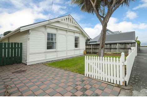 Photo of property in 2 Patrick Street, Petone, Lower Hutt, 5012