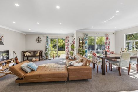 Photo of property in 2/368 Stokes Valley Road, Stokes Valley, Lower Hutt, 5019