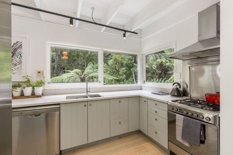 Photo of property in 12 Berne Place, Birkenhead, Auckland, 0626