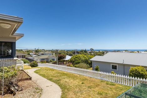 Photo of property in 47 Paynters Avenue, Strandon, New Plymouth, 4312