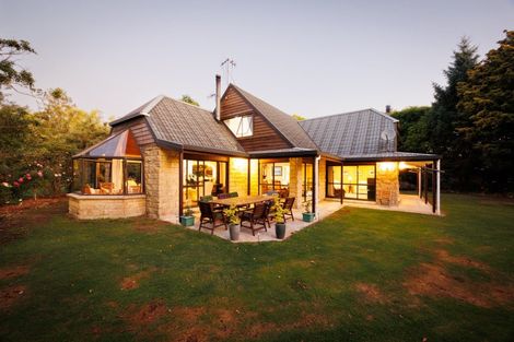 Photo of property in 154 Oroua Road, Kairanga, Palmerston North, 4475