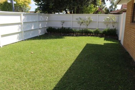 Photo of property in 4/15 Millhouse Drive, Northpark, Auckland, 2013