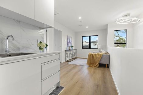 Photo of property in 1b Dreadon Road, Manurewa, Auckland, 2102