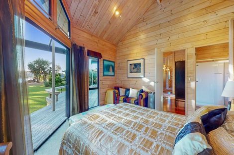 Photo of property in 79 Tangiteroria Lane, Pauanui, Hikuai, 3579