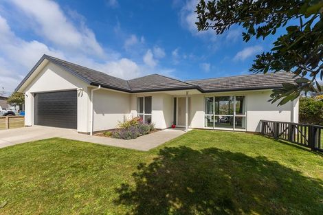Photo of property in 10 Tamihana Street, Otaki, 5512