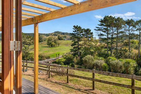 Photo of property in 117 Worrall Road, Kumeu, 0891