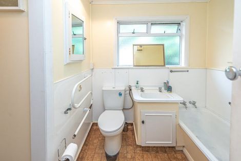 Photo of property in 51 Swiss Avenue, Gonville, Whanganui, 4501