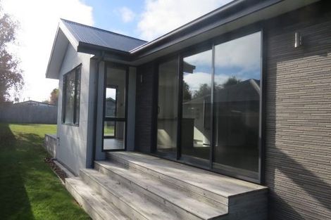 Photo of property in 75 Ascot Avenue, North New Brighton, Christchurch, 8083