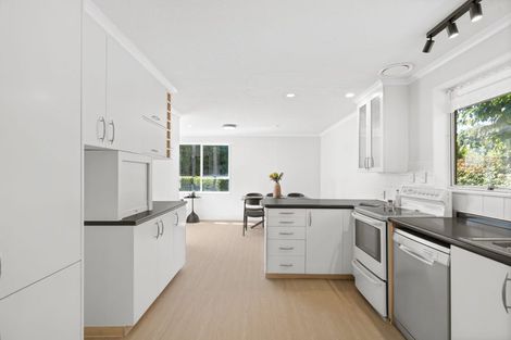 Photo of property in 12 Iona Place, Sockburn, Christchurch, 8042