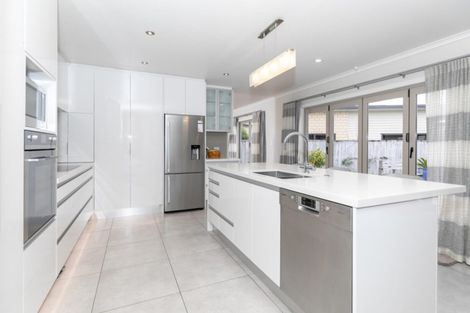 Photo of property in 2 Peninsula Point, Huntington, Hamilton, 3210