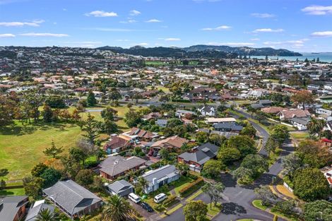 Photo of property in 24 Maygrove Drive, Orewa, 0931