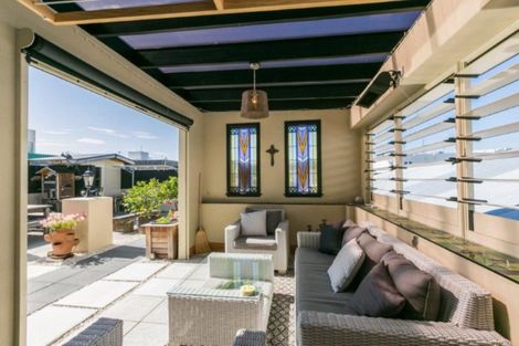 Photo of property in 153 Emerson Street, Napier South, Napier, 4110