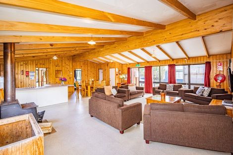 Photo of property in Atisa Lodge, 40 Carroll Street, National Park, Owhango, 3989