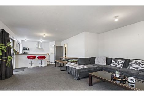 Photo of property in 2/69 Tyrone Street, Belfast, Christchurch, 8051