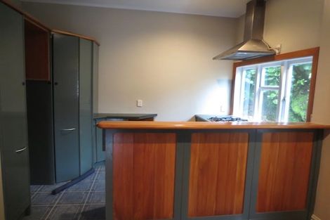 Photo of property in 16 Northland Road, Northland, Wellington, 6012