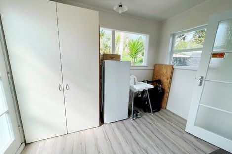 Photo of property in 15 Rosalind Road, Glenfield, Auckland, 0629