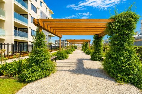 Photo of property in Apollo Apartments, 201/46 Rosedale Road, Rosedale, Auckland, 0632