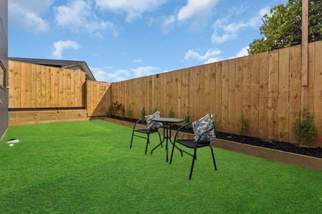 Photo of property in 2b Raglan Street, Mangere East, Auckland, 2024