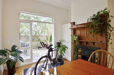 Photo of property in 29 Stafford Road, Northcote Point, Auckland, 0627