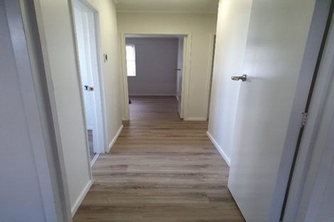 Photo of property in 2/5 Oates Road, Glen Eden, Auckland, 0602