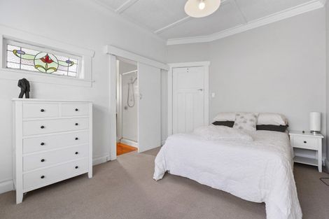 Photo of property in 96 Tukapa Street, Westown, New Plymouth, 4310